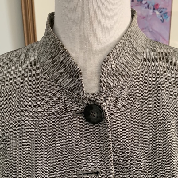 Liz Claiborne collection long grey blazer - Picture 2 of 3
